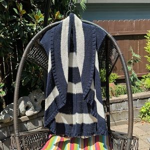 Cabi, sweater vest, size medium